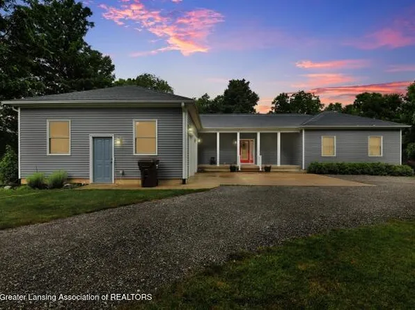 717 High St, Charlotte, MI 48813