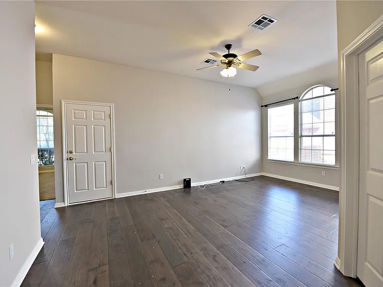 9601 Aire Libre Dr — Photo 14