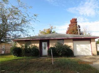 2201 S Sugar Ridge Dr, La Place, LA 70068