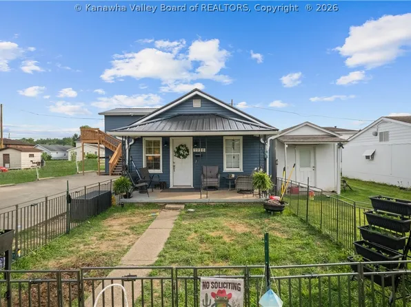 1918 Beech St, Kenova, WV 25530