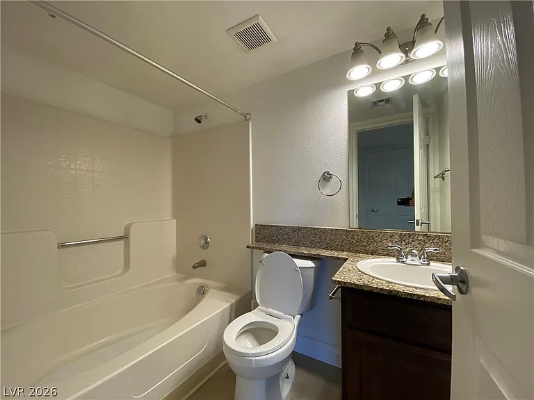 5174 S Jones Blvd #207 — Photo 14