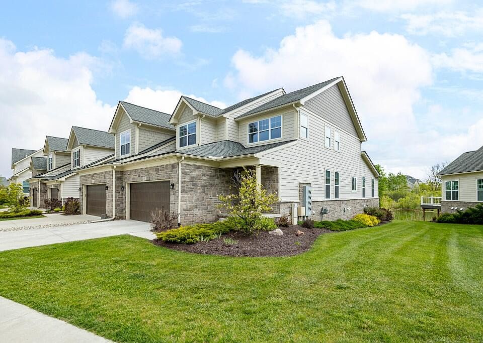 1st image of 3031 N Spurway Dr