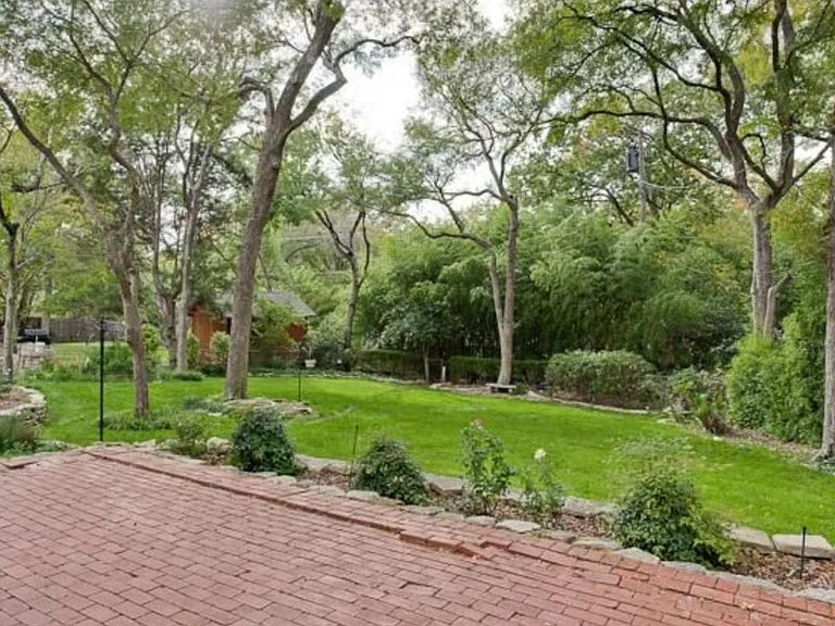 1035 Tranquilla Dr — Photo 11