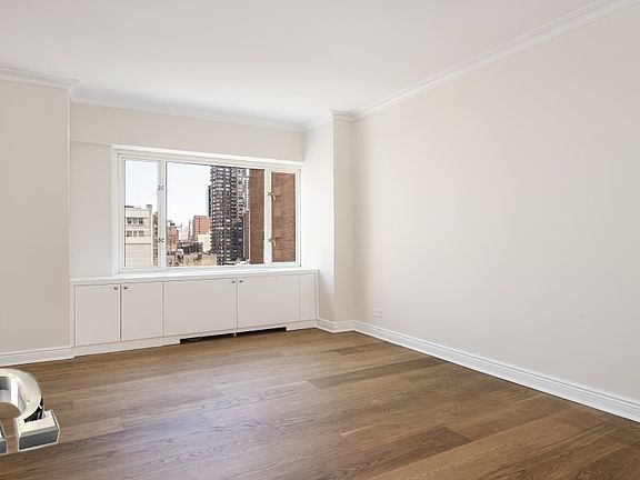 4th image of 166 E 63rd St APT 11G