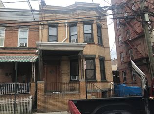 419 9th St, Union City, NJ 07087