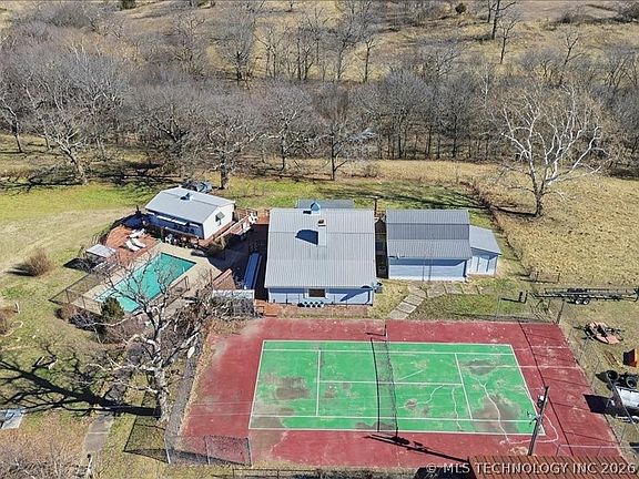 2nd image of 168 Murray Ln