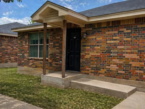 913-919 E Lewis Dr, Stephenville, TX