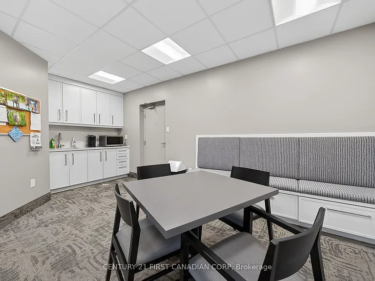 600 Talbot St #412 — Photo 17