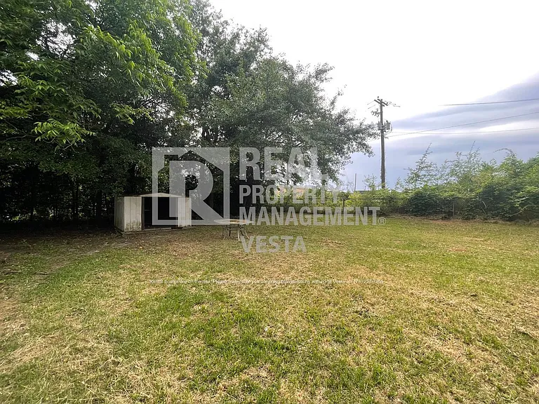 106 Hazel Dr — Photo 17