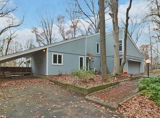 121 Bohl Rd, Hopewell Junction, NY 12533