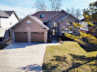 136 Mousseau Cres, Lakeshore, ON N8L 0M6