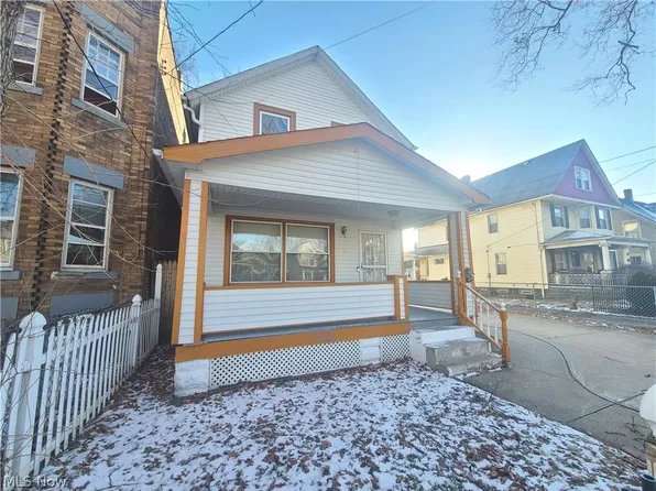 3211 Walton Ave, Cleveland, OH 44113
