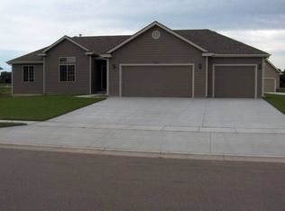 2123 Falconview Dr, Salina, KS 67401