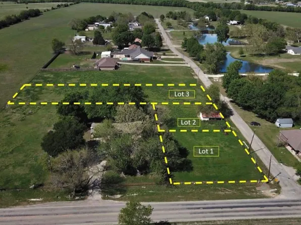 177 S Westlake Dr, Leonard, TX 75452