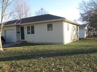 1105 3rd St, Wamego, KS 66547