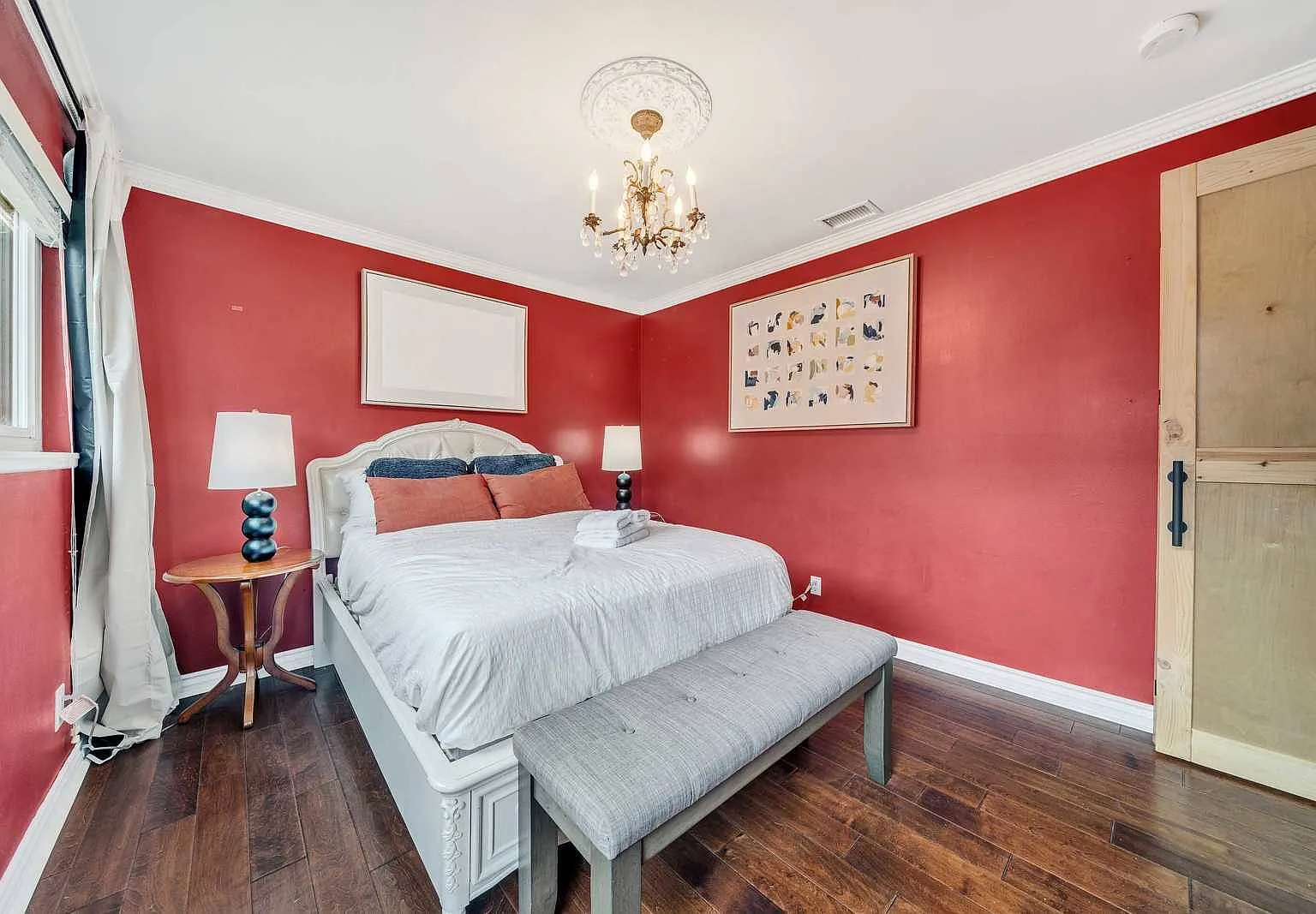 5 bed, 1984 sqft, $10,000 — Photo 2