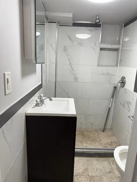 3 bed, $2,300 — Photo 3