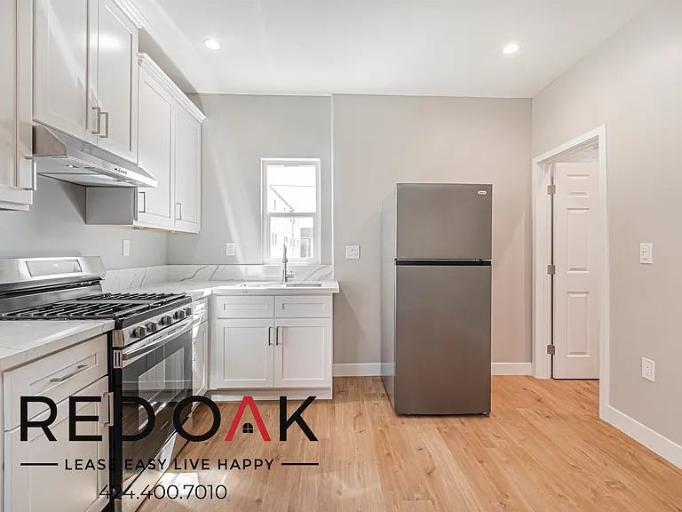 2463 Sawtelle Blvd #106 — Photo 11