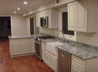 51 Livingston Ln, Manalapan, NJ 07726