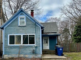 1712 La Salle St, Racine, WI 53402