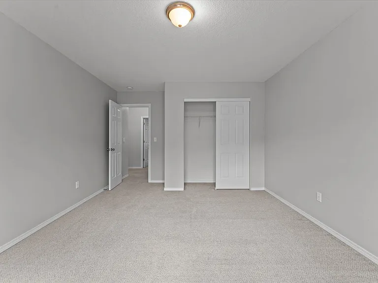 315 S 34th Pl — Photo 27