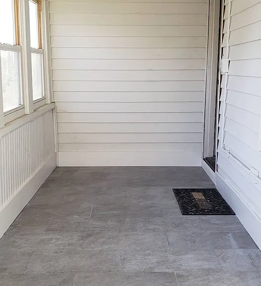 38 Strathmore Rd — Photo 1
