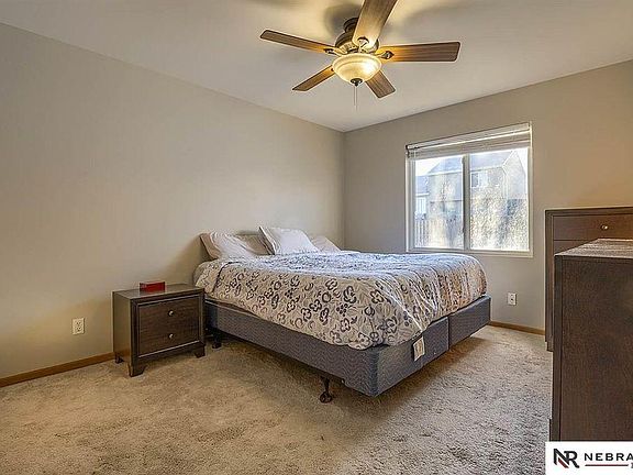 5th image of 15609 Cottonwood Ave