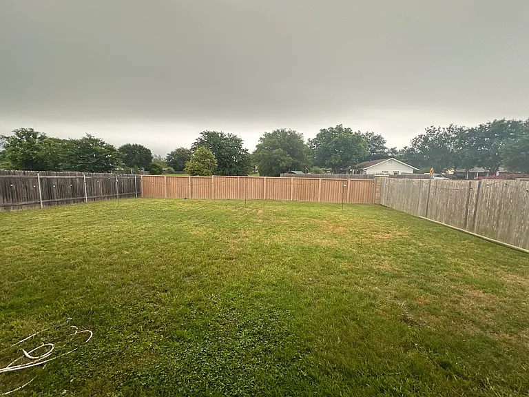 1711 Dragonfly Loop — Photo 3