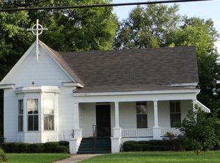 604 E Main St, West Point, MS 39773