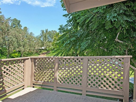 4th image of 24451 Hillsdale Ave #111