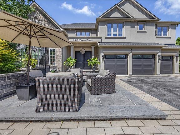 5th image of 2147 Berwick Dr