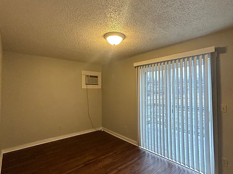 The Heritage House — Photo 4