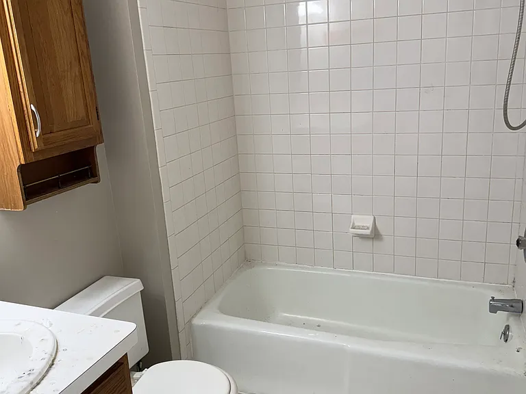 275 Plymouth Ave S #24 — Photo 16