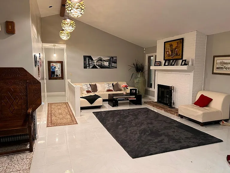 Living room, also access to the sunroom