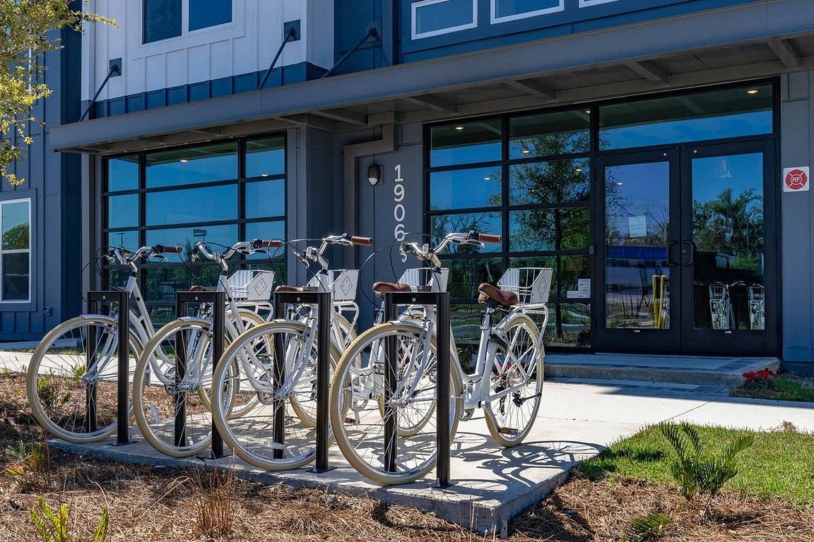Explore convenient bike-friendly living at this modern apartment complex.
