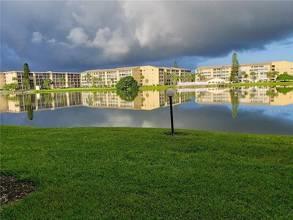 4th image of 3326 Lake Bayshore Dr #P116