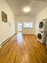 Rented by MOTION New York