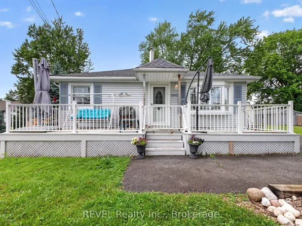 3262 Young Ave, Fort Erie, ON L0S 1N0
