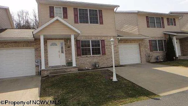 280 Donna Ave photo 1