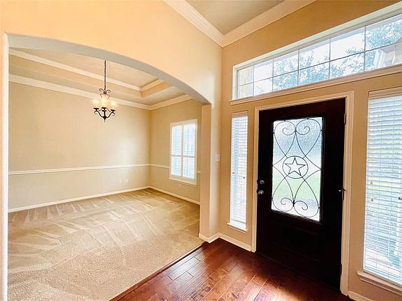 3rd image of 26242 Southern Glen Ln