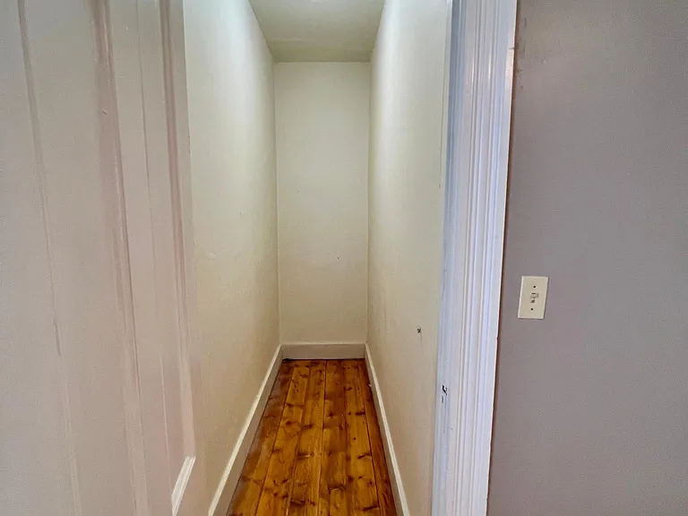 56 Felix St #2 — Photo 5