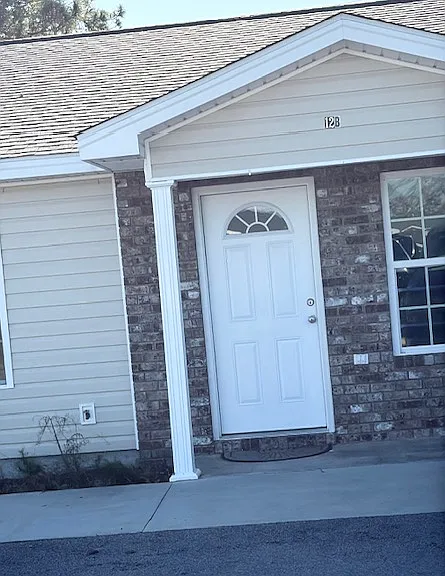 12B Beach Rd #12B — Photo 2
