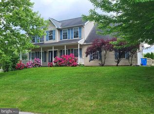 165 Ridgewood Dr, Hanover, PA 17331