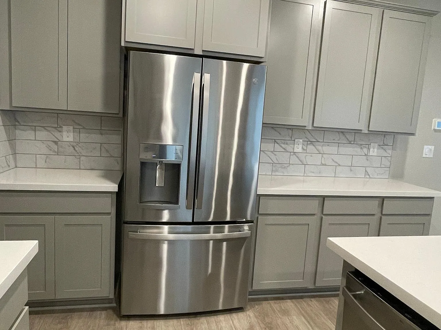 4 bed, 2527 sqft, $3,395 — Photo 3