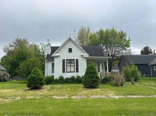305 E Elm St, Lone Tree, IA 52755