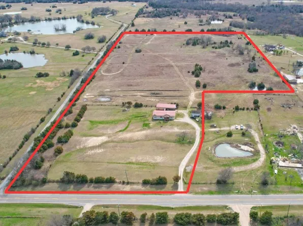 2035 Fm 1566 W, Celeste, TX 75423