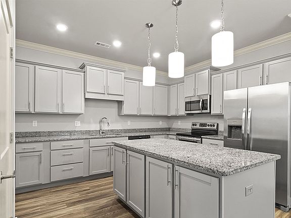 Leopold Floor Plan: Two Bedroom/Two Bath - 1,377 SF