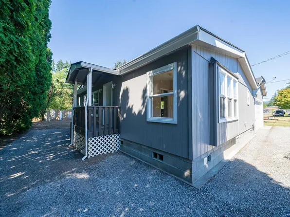 419 W Main St, Lyons, OR 97358