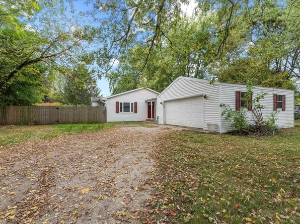 52303 Hollyhock Rd, South Bend, IN 46637