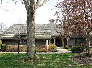 10616 Spring Mill Ln, Perrysburg, OH
